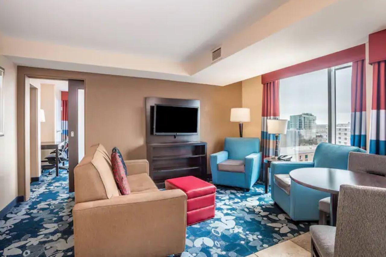Hampton Inn & Suites Madison Downtown Ngoại thất bức ảnh