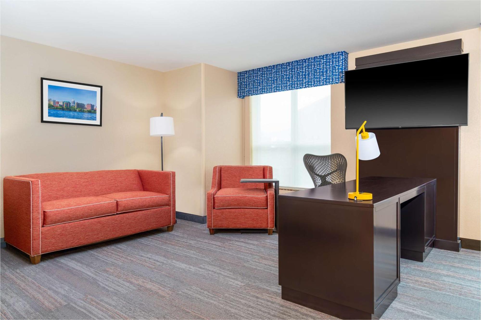 Hampton Inn & Suites Madison Downtown Ngoại thất bức ảnh