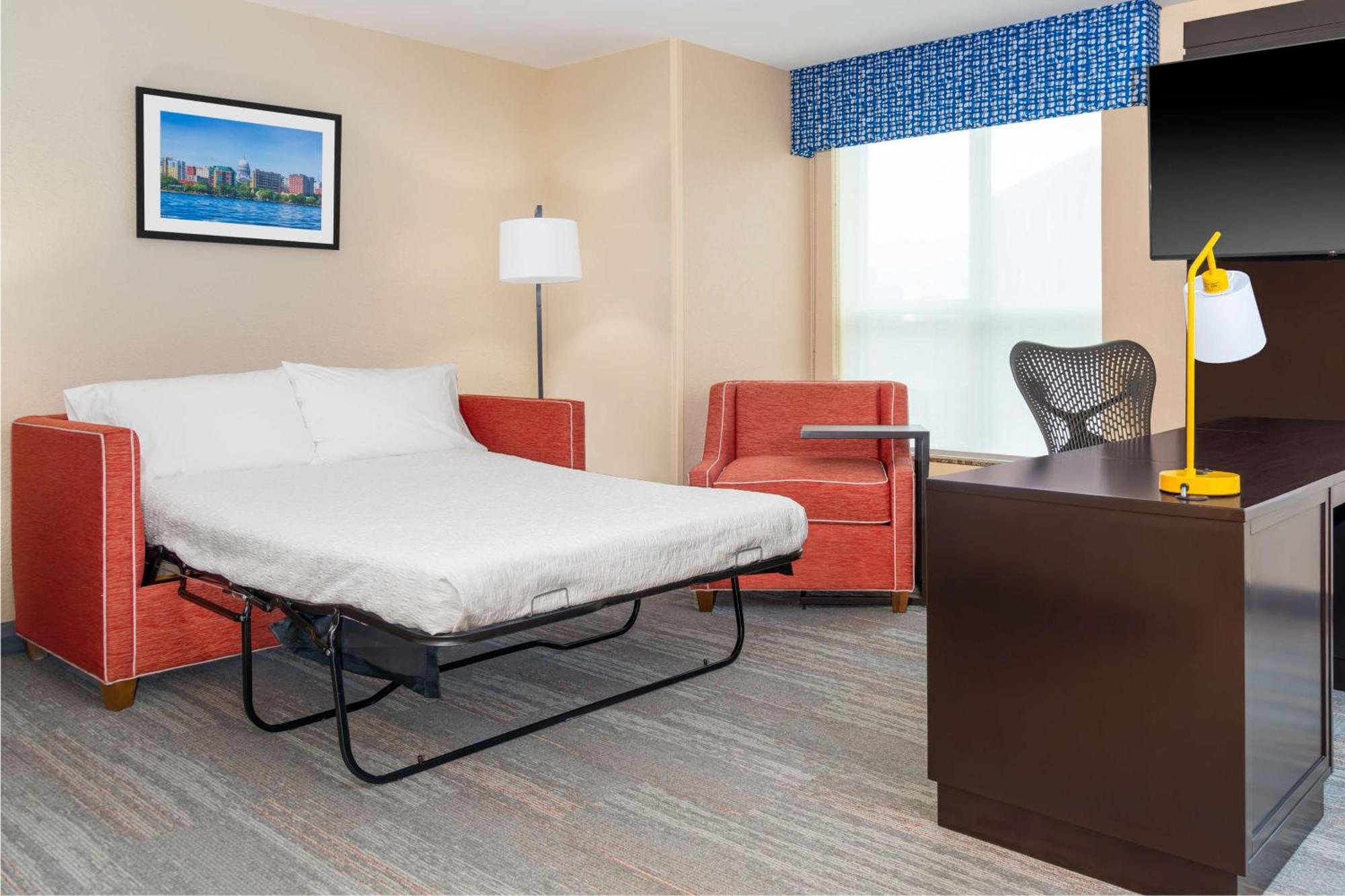 Hampton Inn & Suites Madison Downtown Ngoại thất bức ảnh