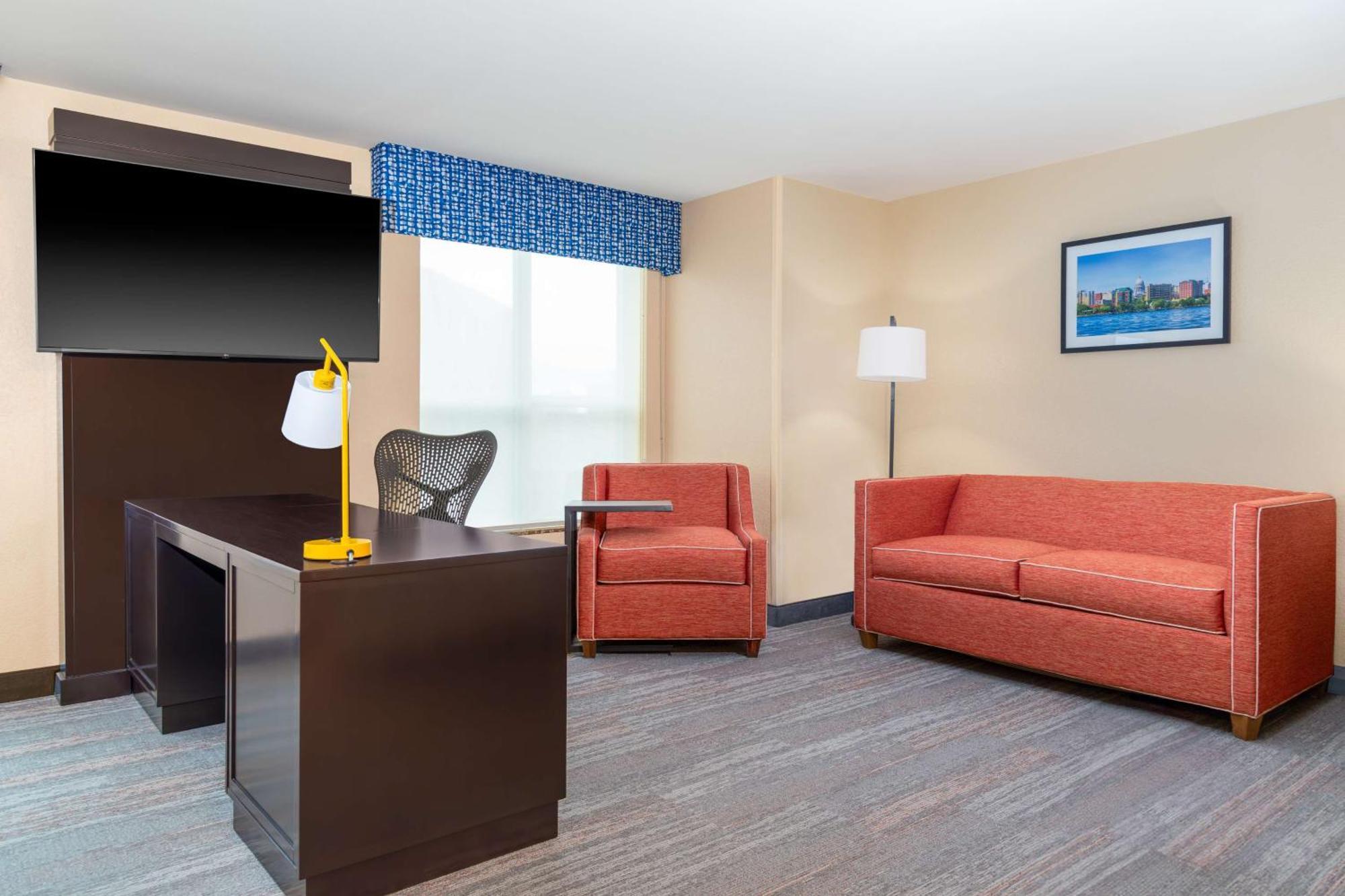 Hampton Inn & Suites Madison Downtown Ngoại thất bức ảnh