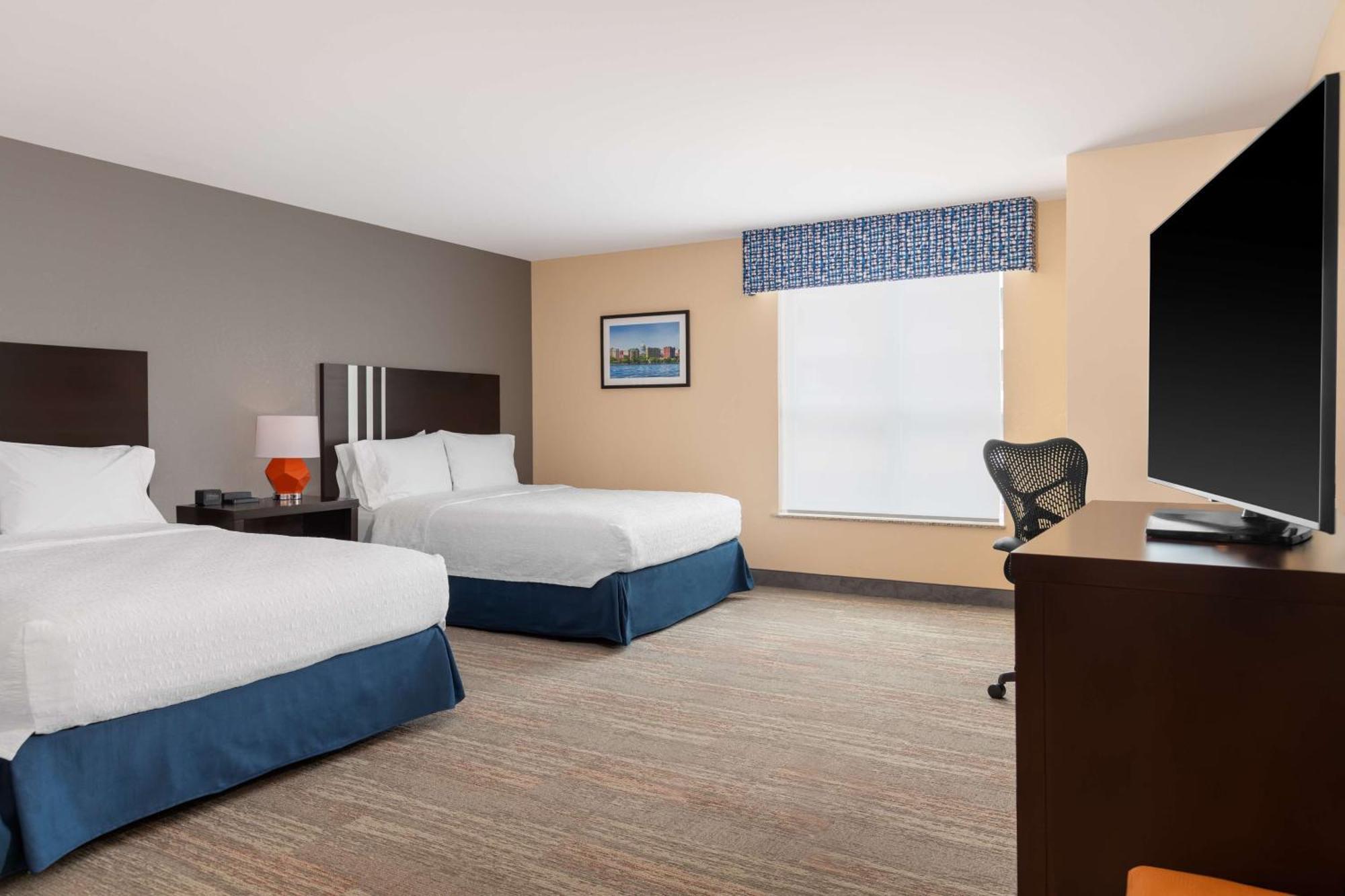 Hampton Inn & Suites Madison Downtown Ngoại thất bức ảnh