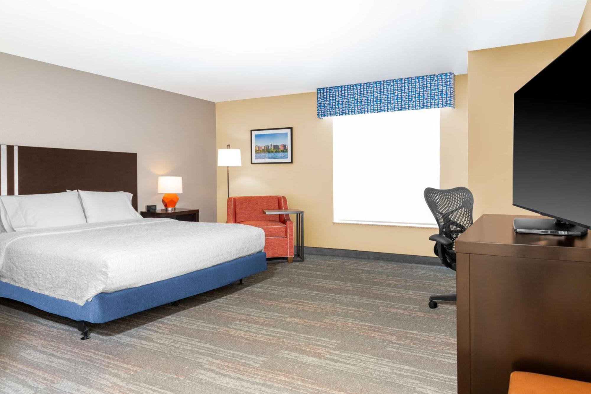 Hampton Inn & Suites Madison Downtown Ngoại thất bức ảnh