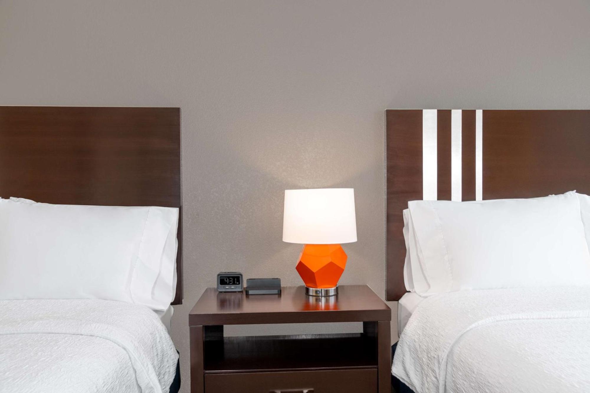 Hampton Inn & Suites Madison Downtown Ngoại thất bức ảnh
