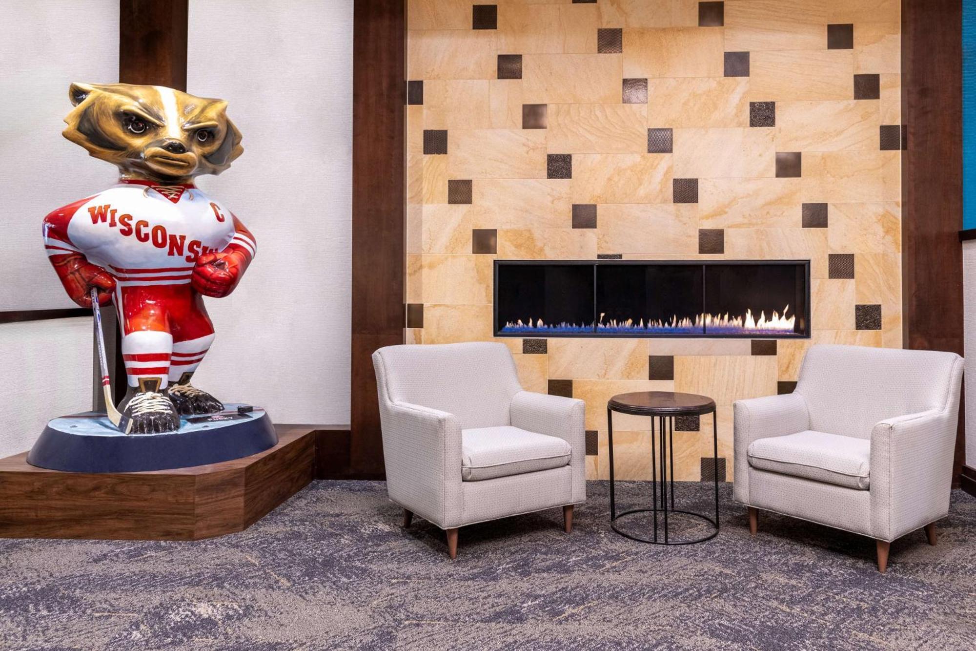 Hampton Inn & Suites Madison Downtown Ngoại thất bức ảnh