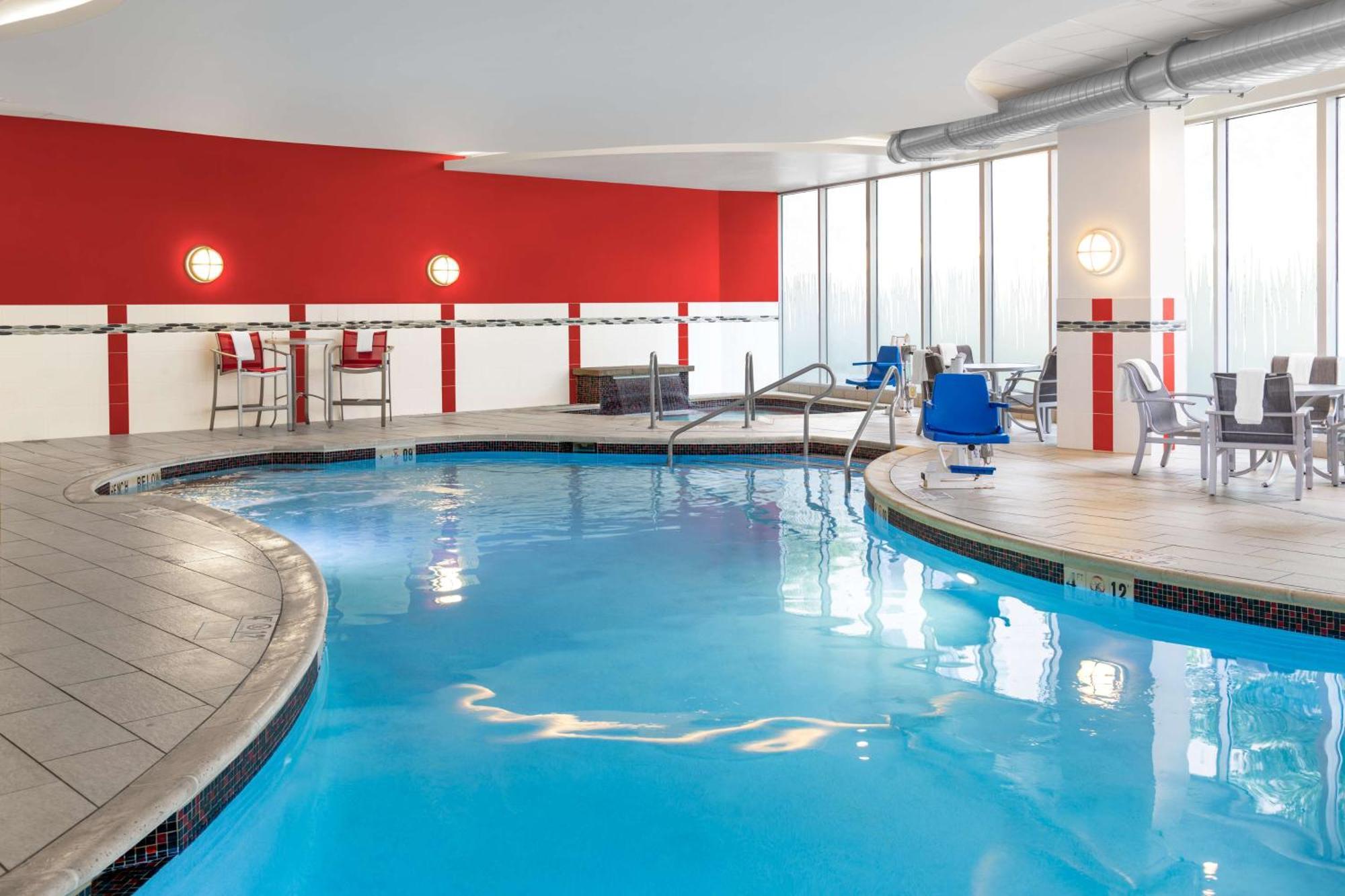Hampton Inn & Suites Madison Downtown Ngoại thất bức ảnh